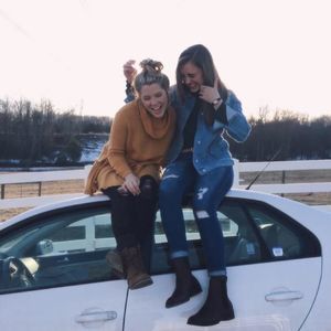 Meet your Posher, Holly